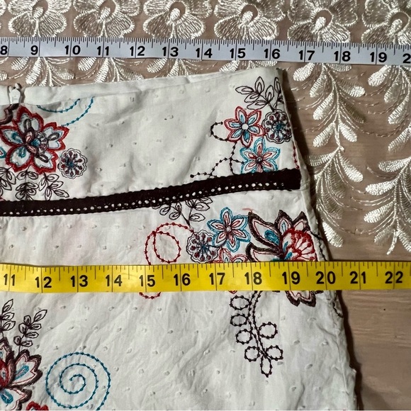 Y2k HeartSoul Floral Embroidered White Midi Skirt -Size 12 -SK13 - Picture 6 of 7